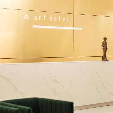 Art Hotel Medzilaborce Экстерьер фото